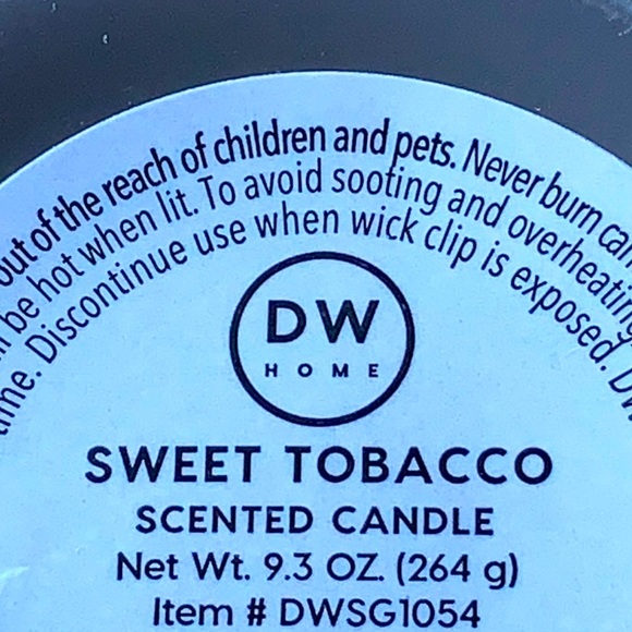 DW HOME CANDLE SWEET TOBACCO RICHLY SCENTED 33 HRS NEW - Picture 3 of 3